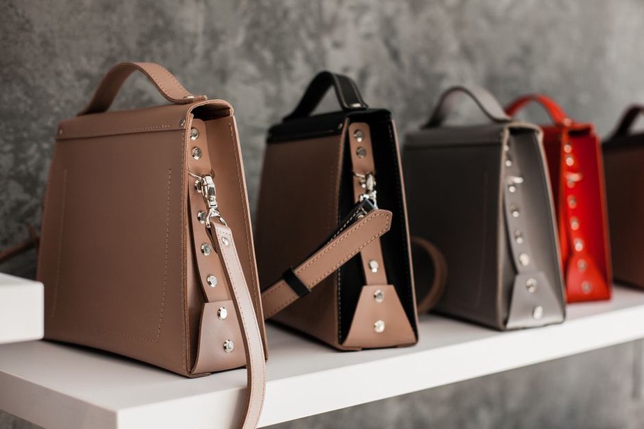 Stilvolle Handtasche im 2010er-Stil